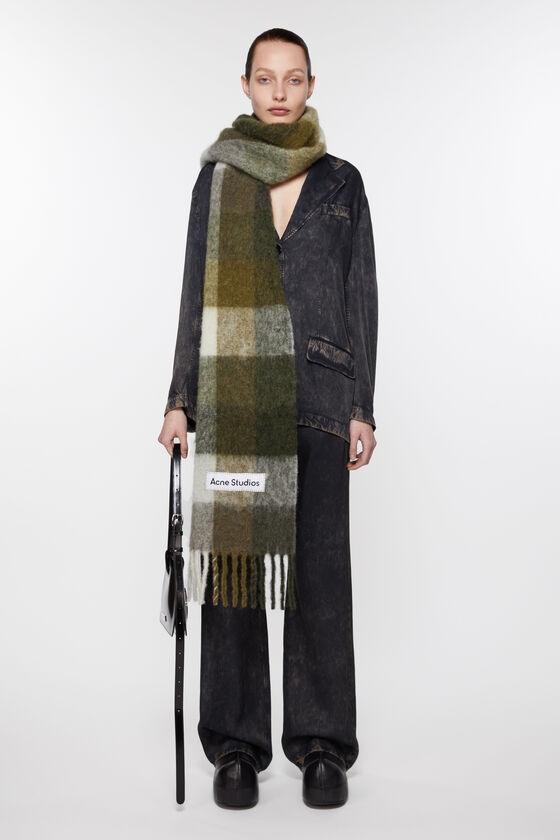 (image for) First-Class Mohair checked scarf